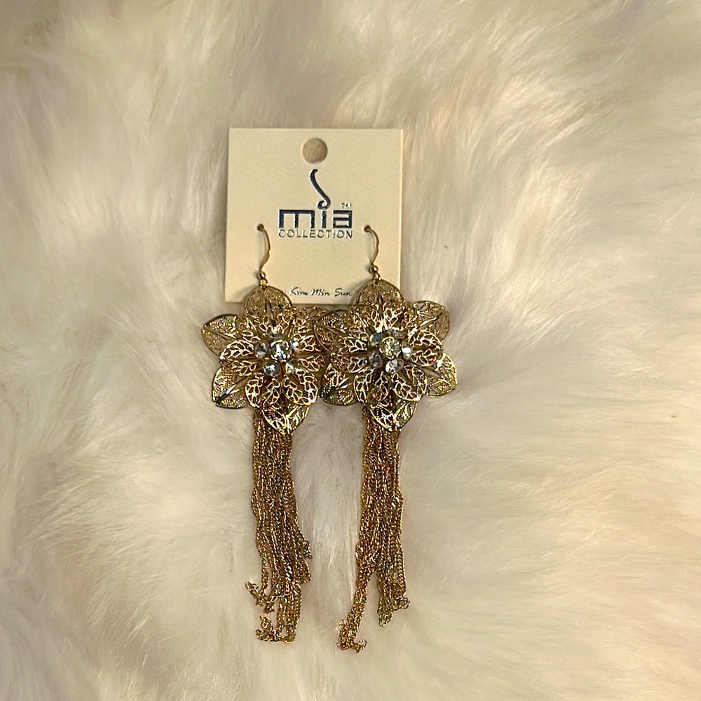 MIA COLLECTION Gold Floral Earrings Formal Prom Dance Shiny Dangle